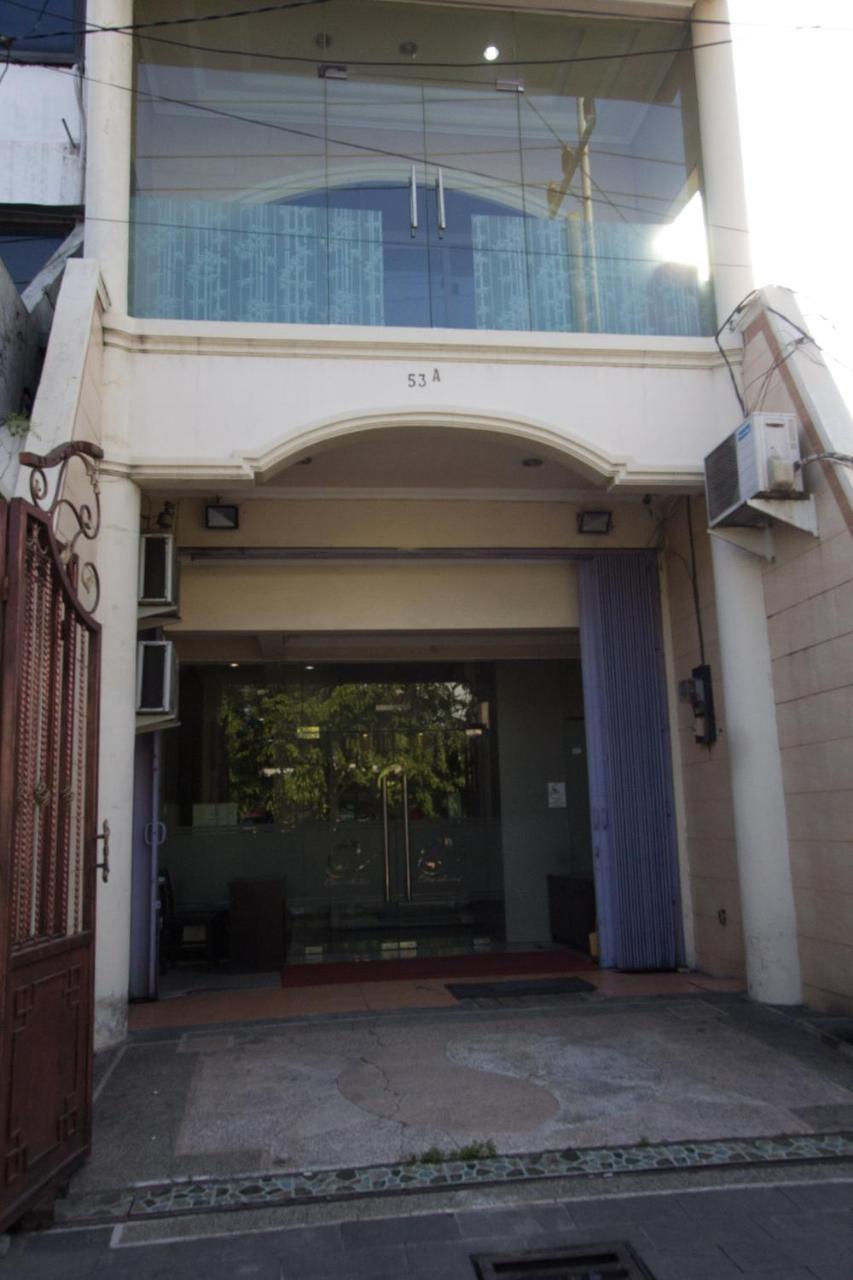 Citra Suites Raya Bratang Binangun Wonocolo Exterior photo